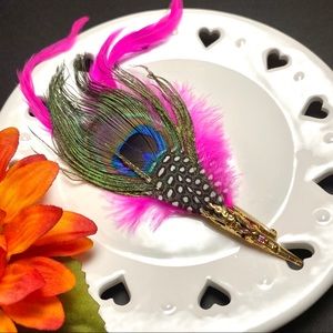 🌵 Peacock Feather Brooch